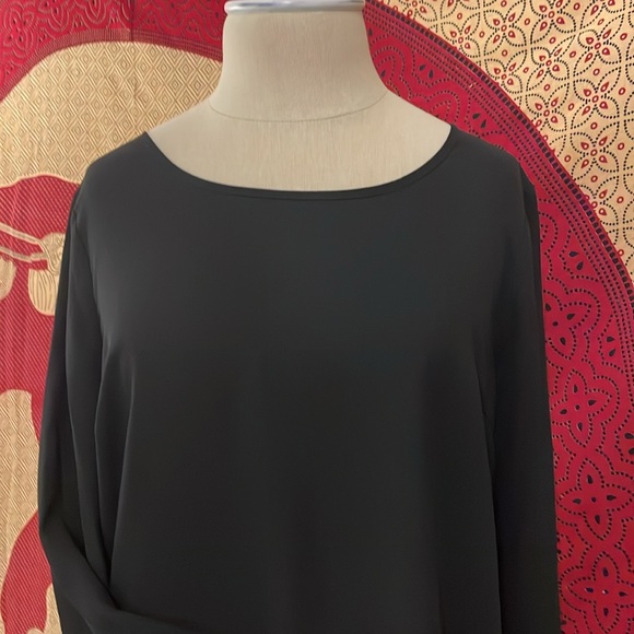 EUC black Skies are Blue 3/4 sleeve lace hem blouse - Picture 2 of 7